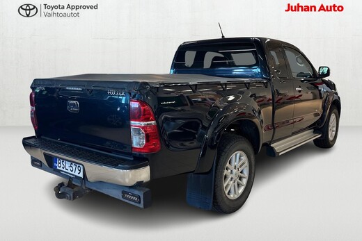 Toyota Hilux vaihtoauto