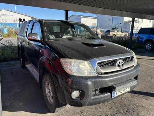 Toyota Hilux vaihtoauto