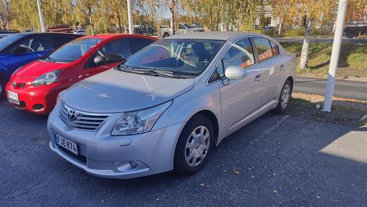 Toyota Avensis vaihtoauto