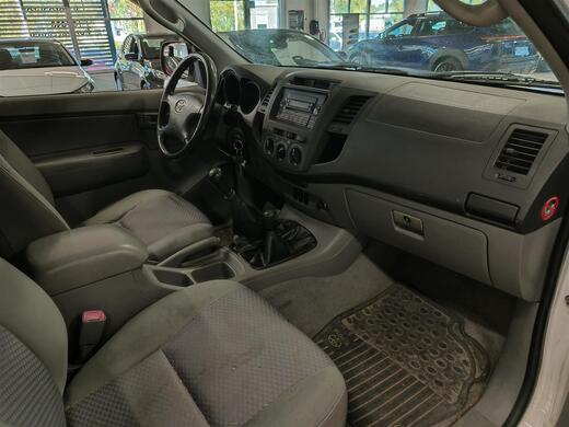 Toyota Hilux vaihtoauto