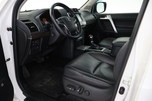 Toyota Land Cruiser vaihtoauto