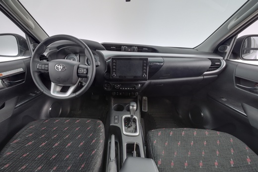 Toyota Hilux vaihtoauto