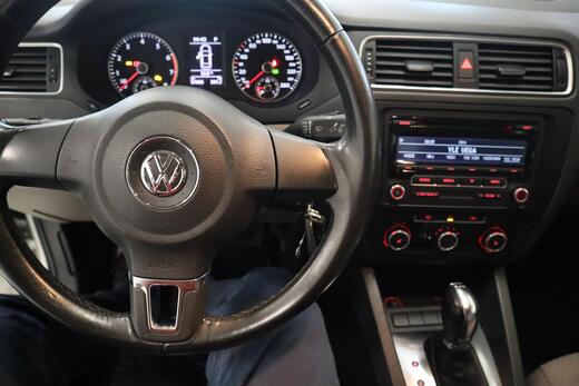 Volkswagen Jetta vaihtoauto