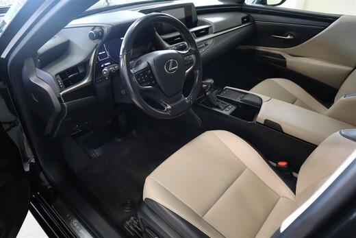 Lexus ES vaihtoauto
