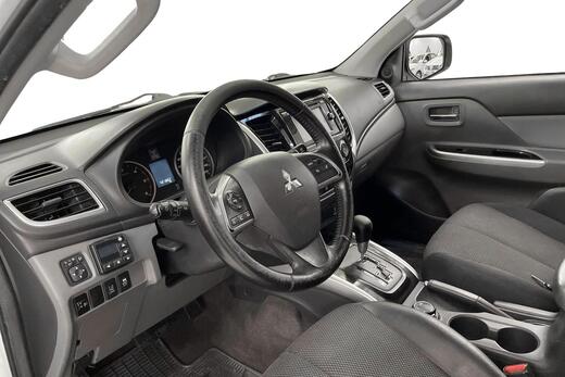 Mitsubishi L200 vaihtoauto