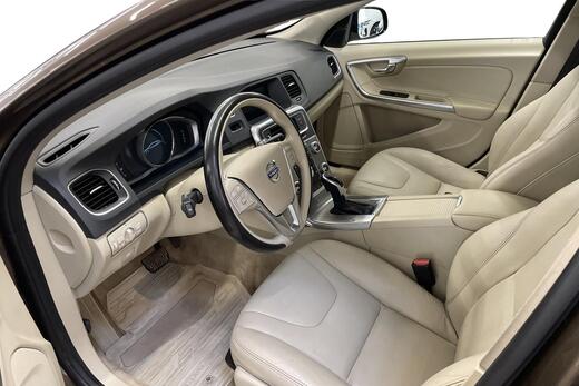 Volvo V60 Cross Country vaihtoauto