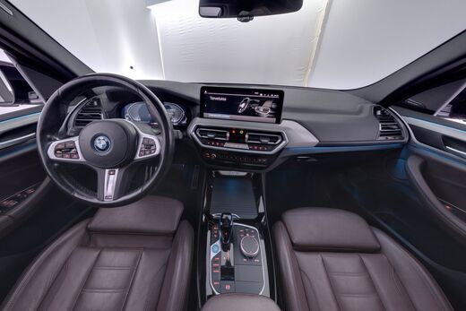 BMW iX3 vaihtoauto