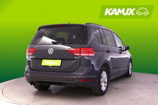 Volkswagen Touran vaihtoauto