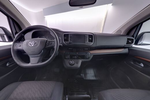 Toyota Proace Verso vaihtoauto