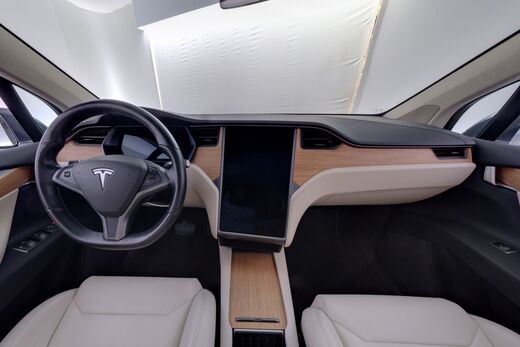 Tesla Model X vaihtoauto