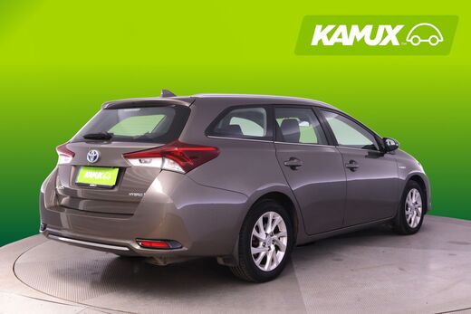 Toyota Auris vaihtoauto