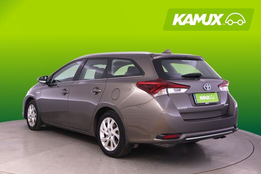 Toyota Auris vaihtoauto