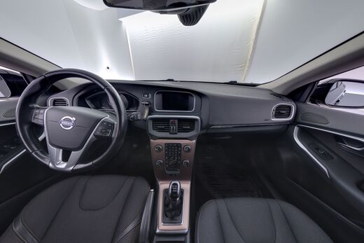Volvo V40 Cross Country vaihtoauto