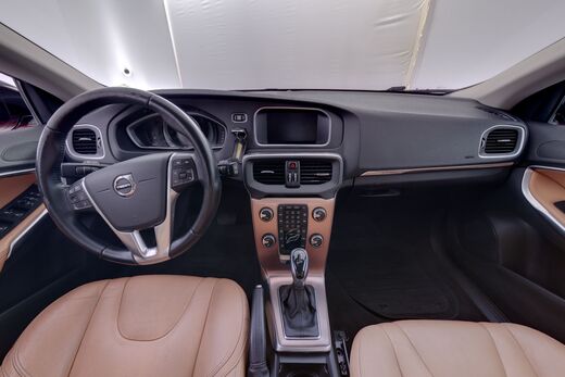 Volvo V40 Cross Country vaihtoauto