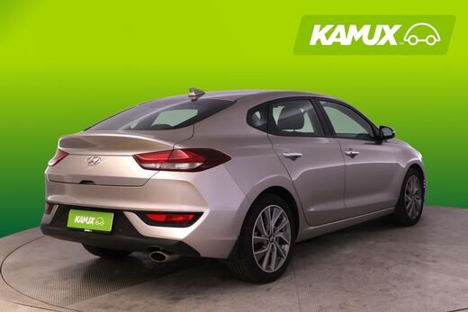 Hyundai i30 Fastback vaihtoauto