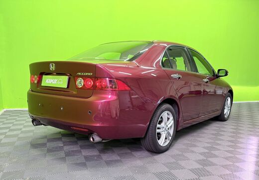 Honda Accord vaihtoauto