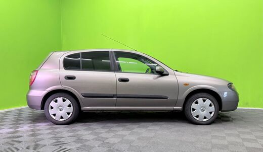 Nissan Almera vaihtoauto