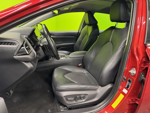 Toyota Camry vaihtoauto