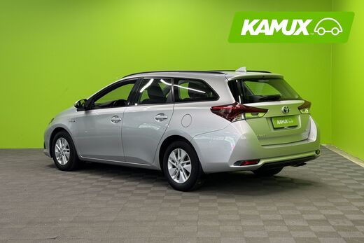 Toyota Auris vaihtoauto