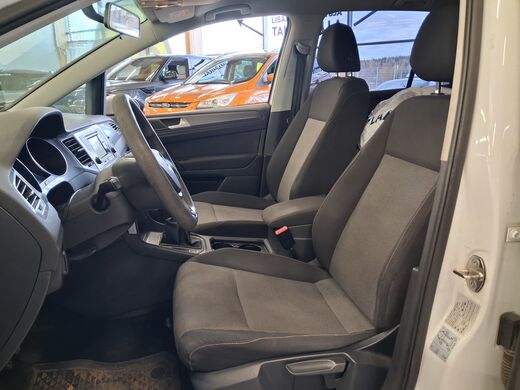 Volkswagen Golf Sportsvan vaihtoauto