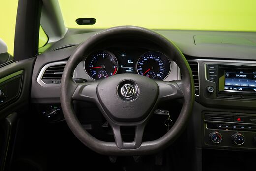 Volkswagen Golf Sportsvan vaihtoauto
