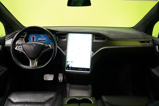 Tesla Model X vaihtoauto
