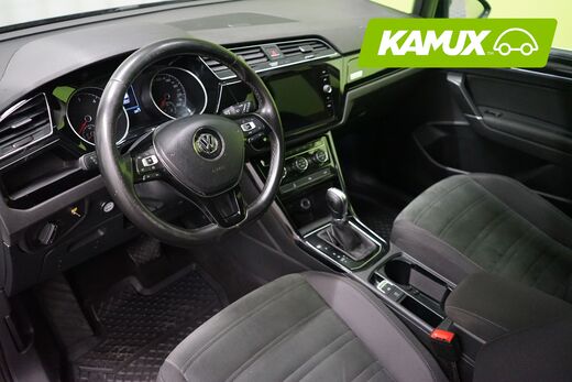 Volkswagen Touran vaihtoauto
