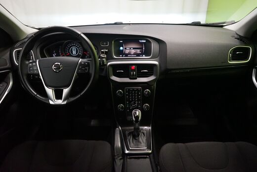 Volvo V40 Cross Country vaihtoauto