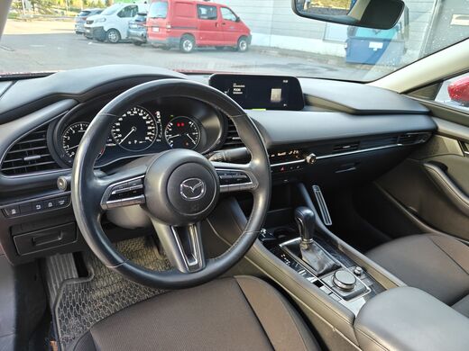 Mazda 3 vaihtoauto