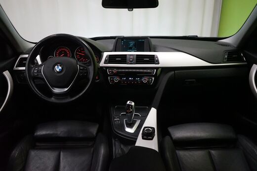 BMW 320 vaihtoauto