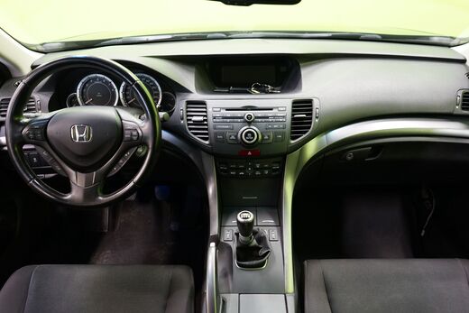Honda Accord vaihtoauto