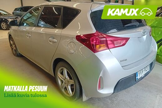 Toyota Auris vaihtoauto