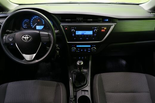 Toyota Auris vaihtoauto