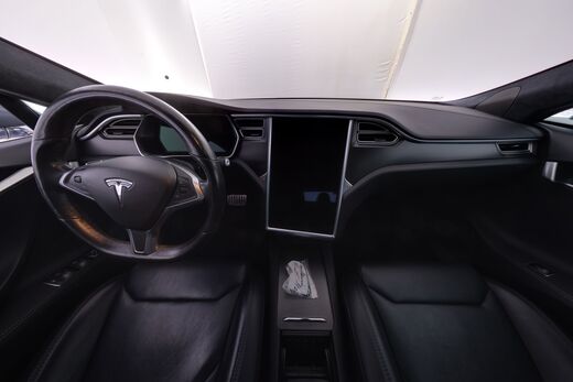 Tesla Model S vaihtoauto