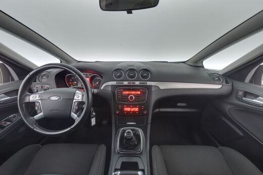 Ford S-MAX vaihtoauto