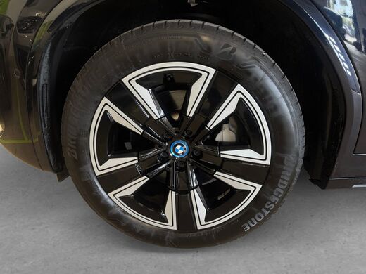 BMW iX3 vaihtoauto