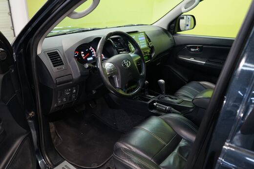 Toyota Hilux vaihtoauto