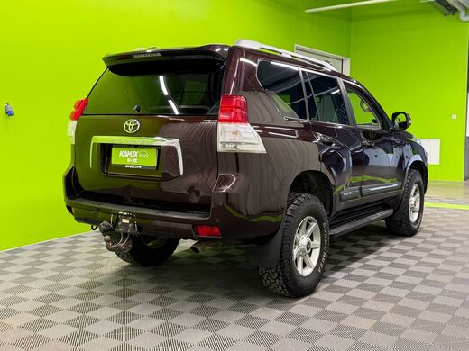Toyota Land Cruiser vaihtoauto