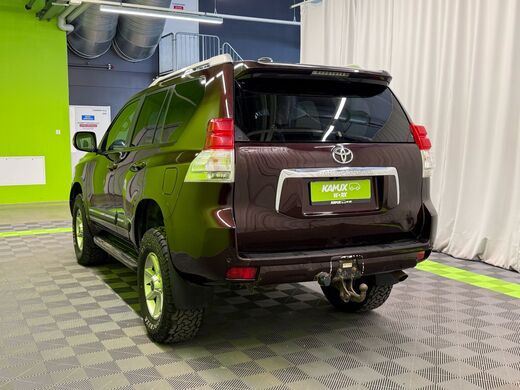 Toyota Land Cruiser vaihtoauto