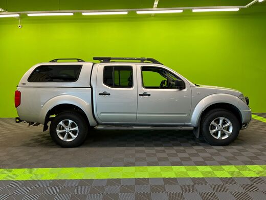 Nissan Navara vaihtoauto