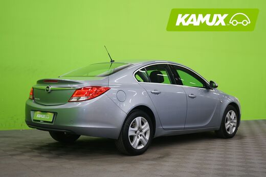Opel Insignia vaihtoauto