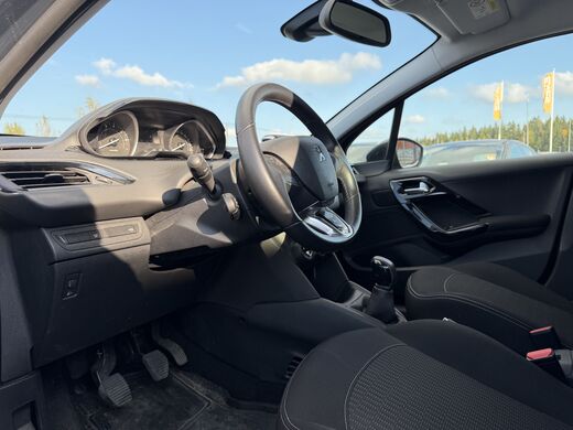 Peugeot 208 vaihtoauto