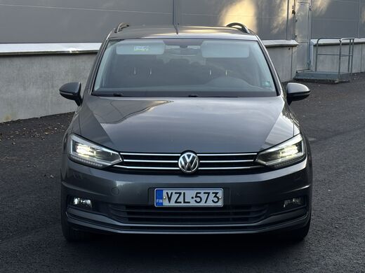 Volkswagen Touran vaihtoauto