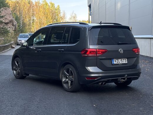 Volkswagen Touran vaihtoauto