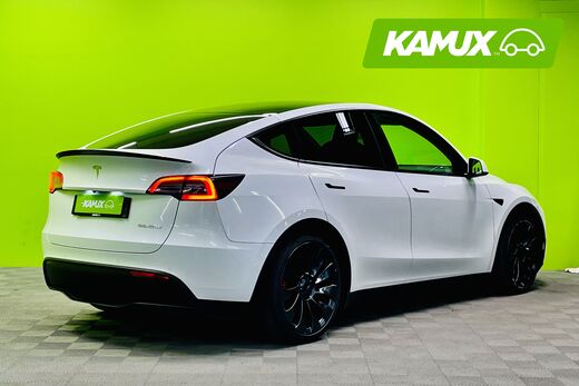 Tesla Model Y vaihtoauto