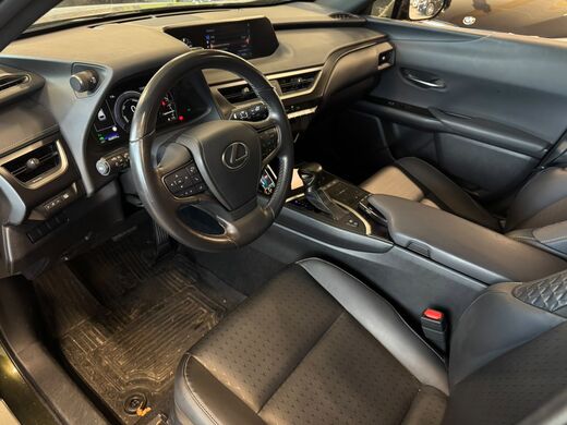 Lexus UX vaihtoauto