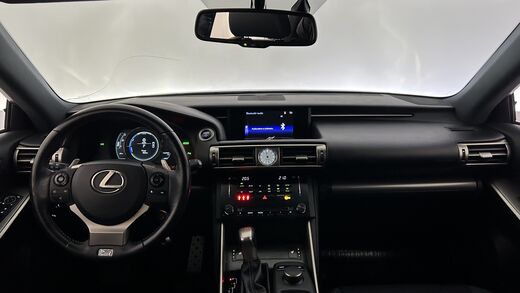 Lexus IS vaihtoauto