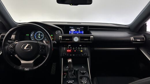 Lexus IS vaihtoauto