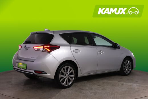 Toyota Auris vaihtoauto