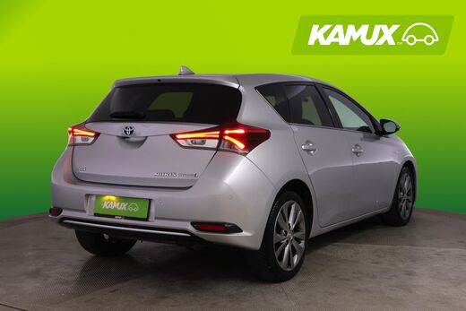 Toyota Auris vaihtoauto